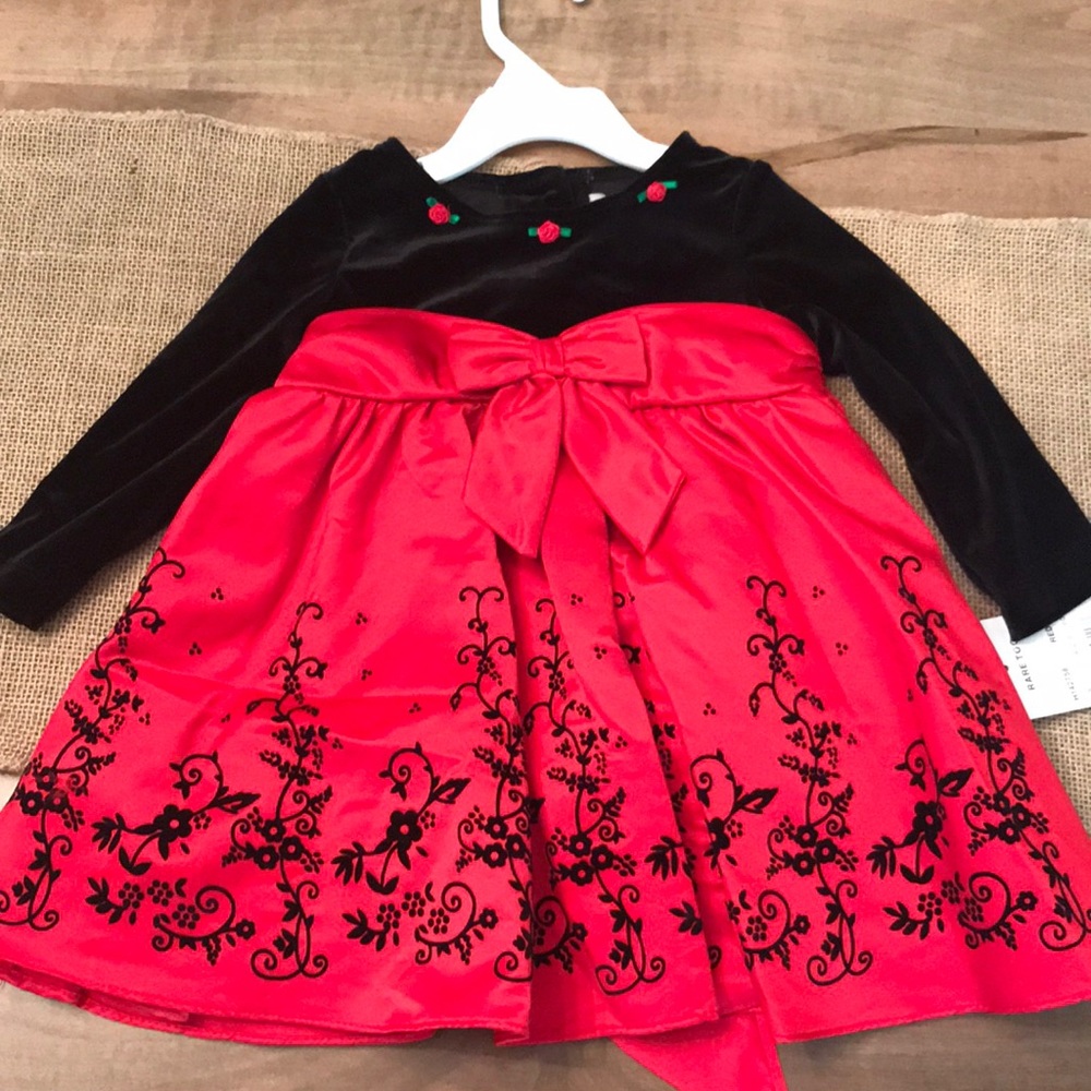 NWT Rare Too Christmas Dress, Red Roses w/ Black
